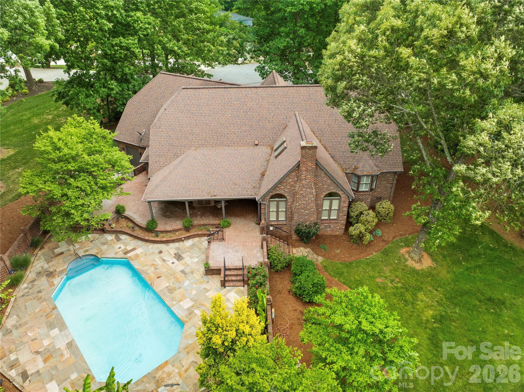 Glenn Oaks - Residential