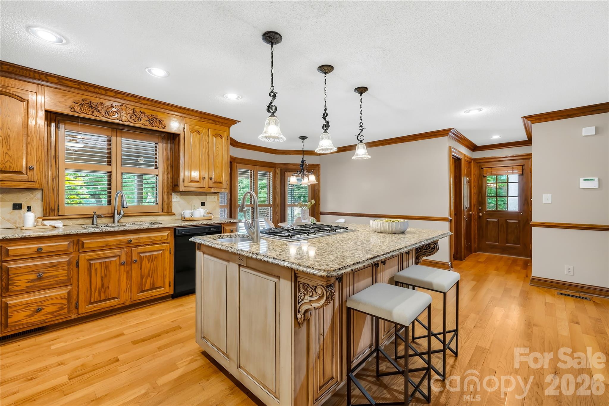 Glenn Oaks - Residential