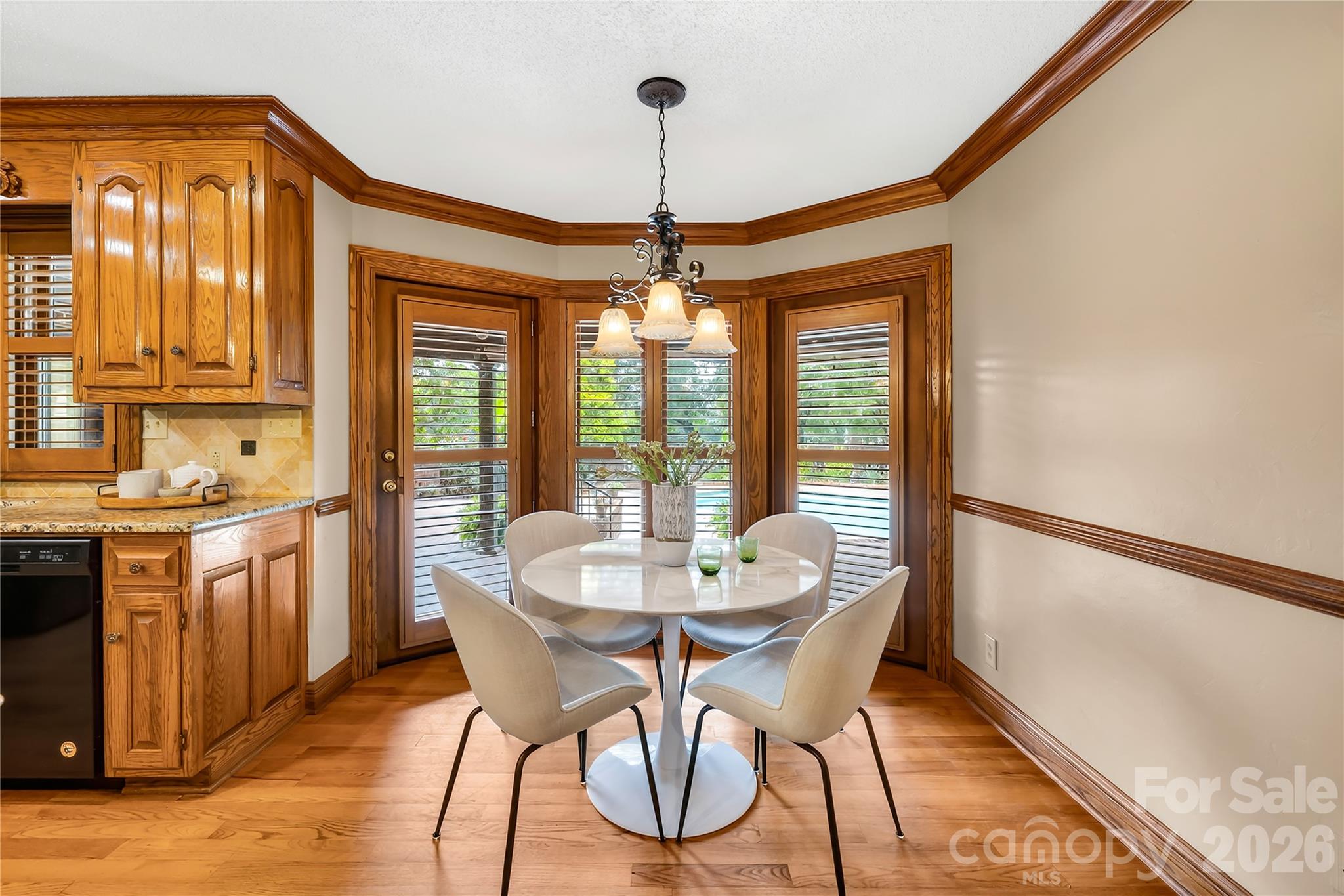 Glenn Oaks - Residential