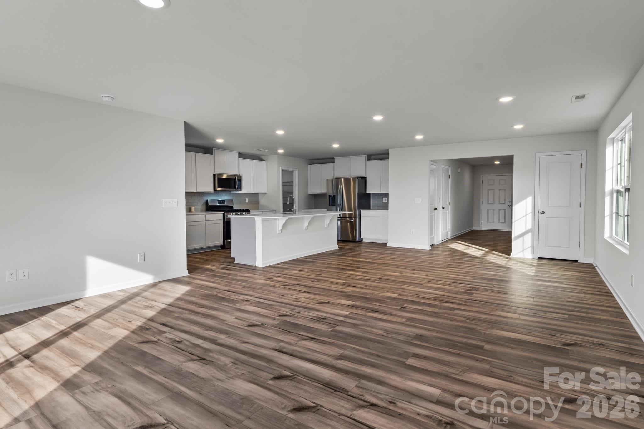 386 Hollingswood Drive