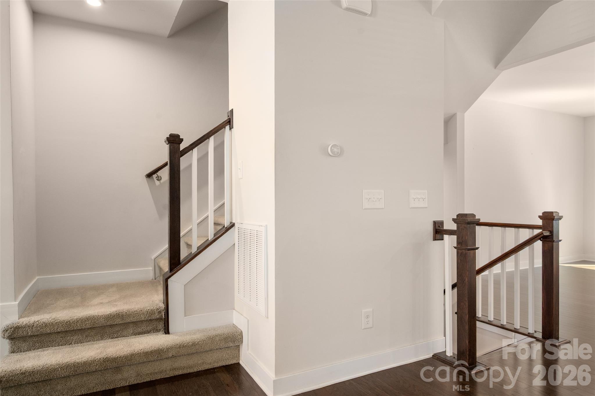 Townes of Oakhurst - Residential