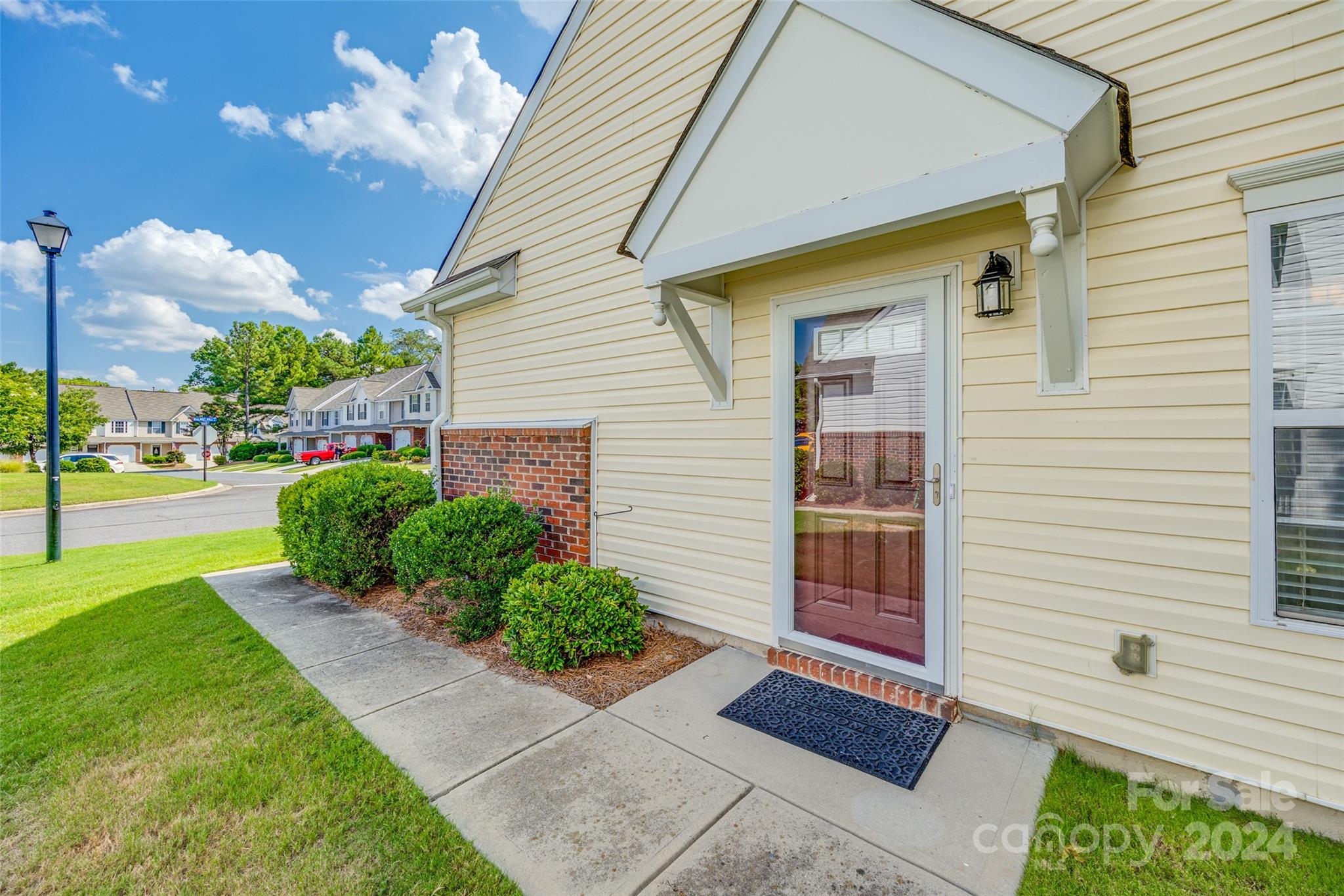 Lexington Commons - Residential