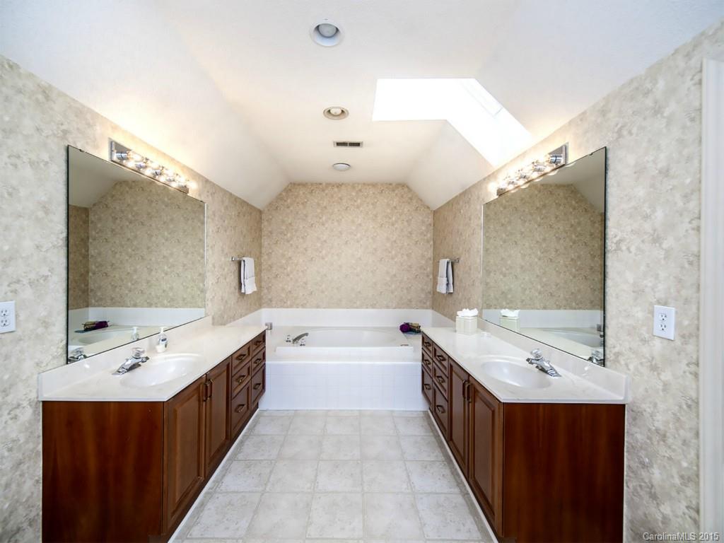 Knightsbridge - Residential