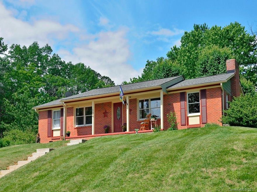 Delightful brick ranch in coveted Glen Arden area! Updated kitchen new SS appliances, convection oven, 5 burner gas cooktop, Bright updated bath new roof w/warranty! Tankless water heater Over 1/2 acre fenced corner lot with Mtn views! Cozy den with wood burning fireplace Master w/office, mud/laundry room - This cutie won't last long!