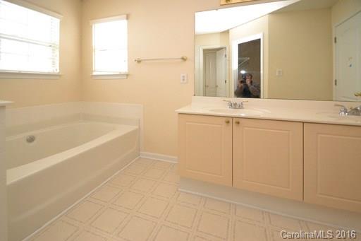 Mallard Creek Crossing - Residential Lease
