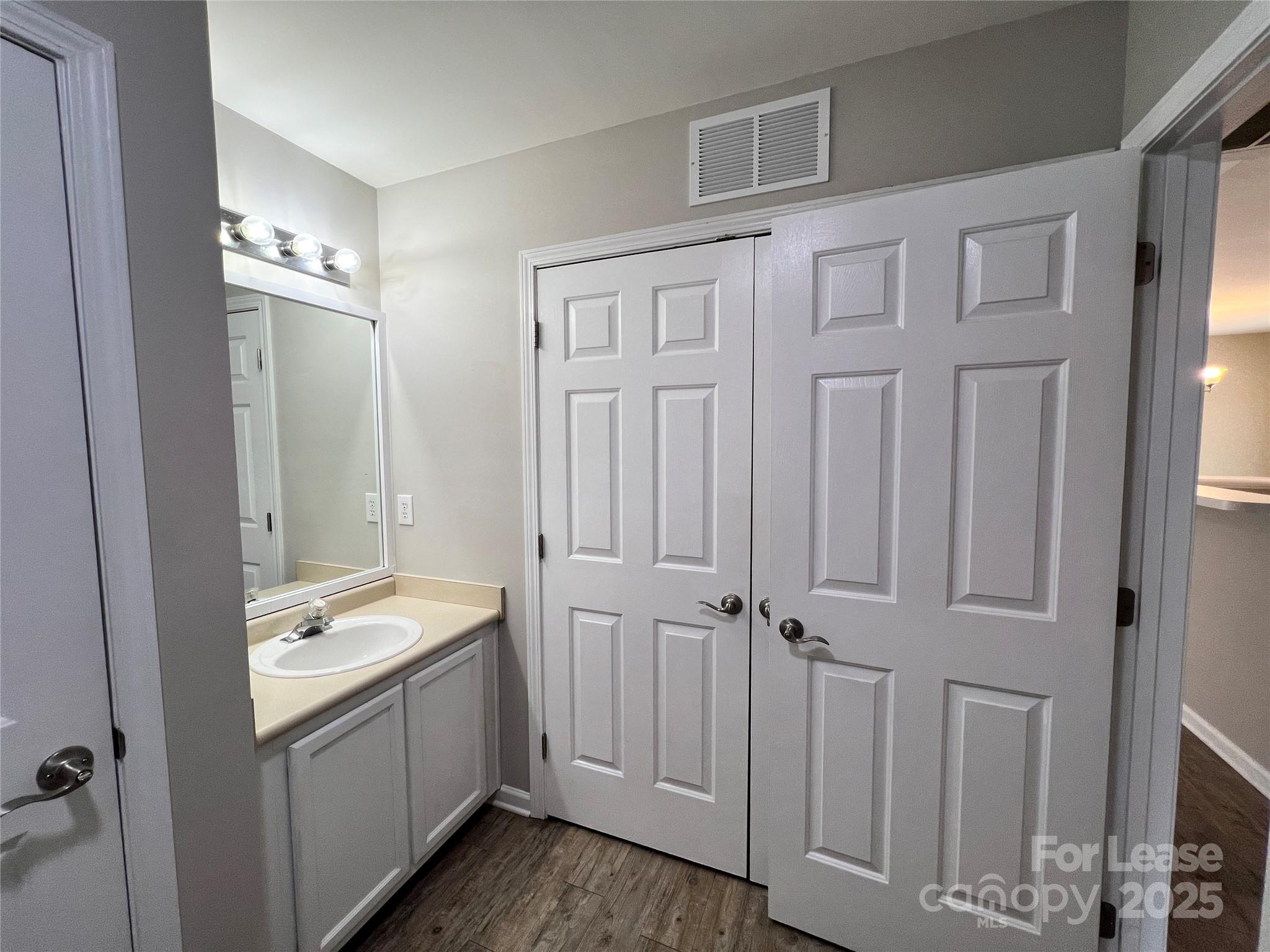 Cedarcroft - Residential Lease