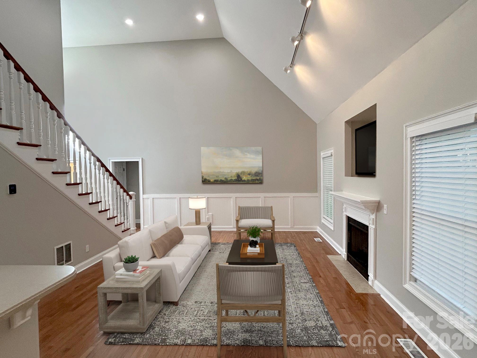201 Colonel Holcombe Place