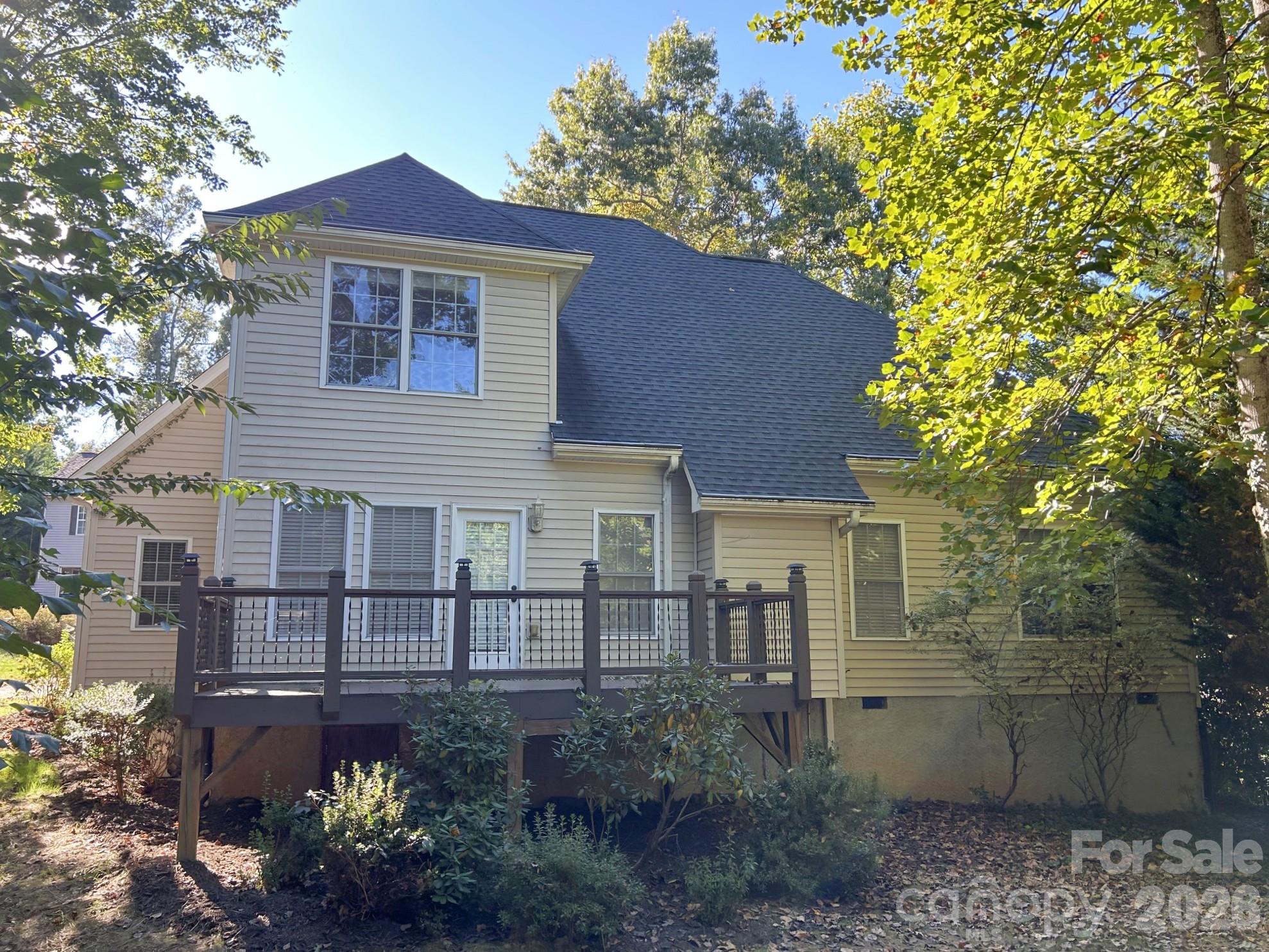 201 Colonel Holcombe Place