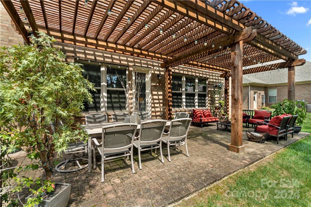 Barber Rock - Residential