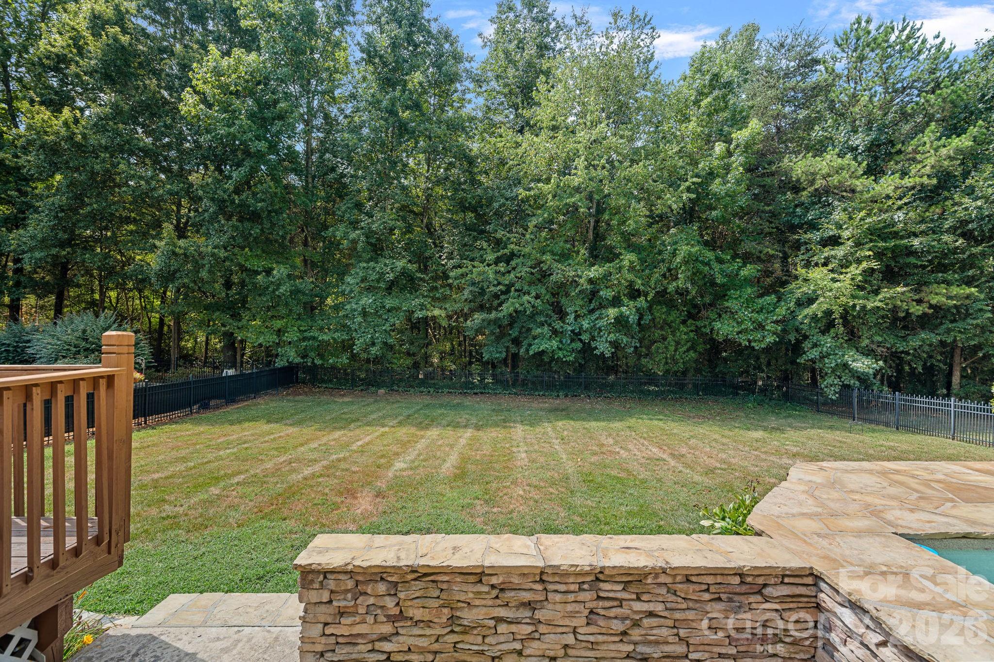 Huntwyck Place - Residential