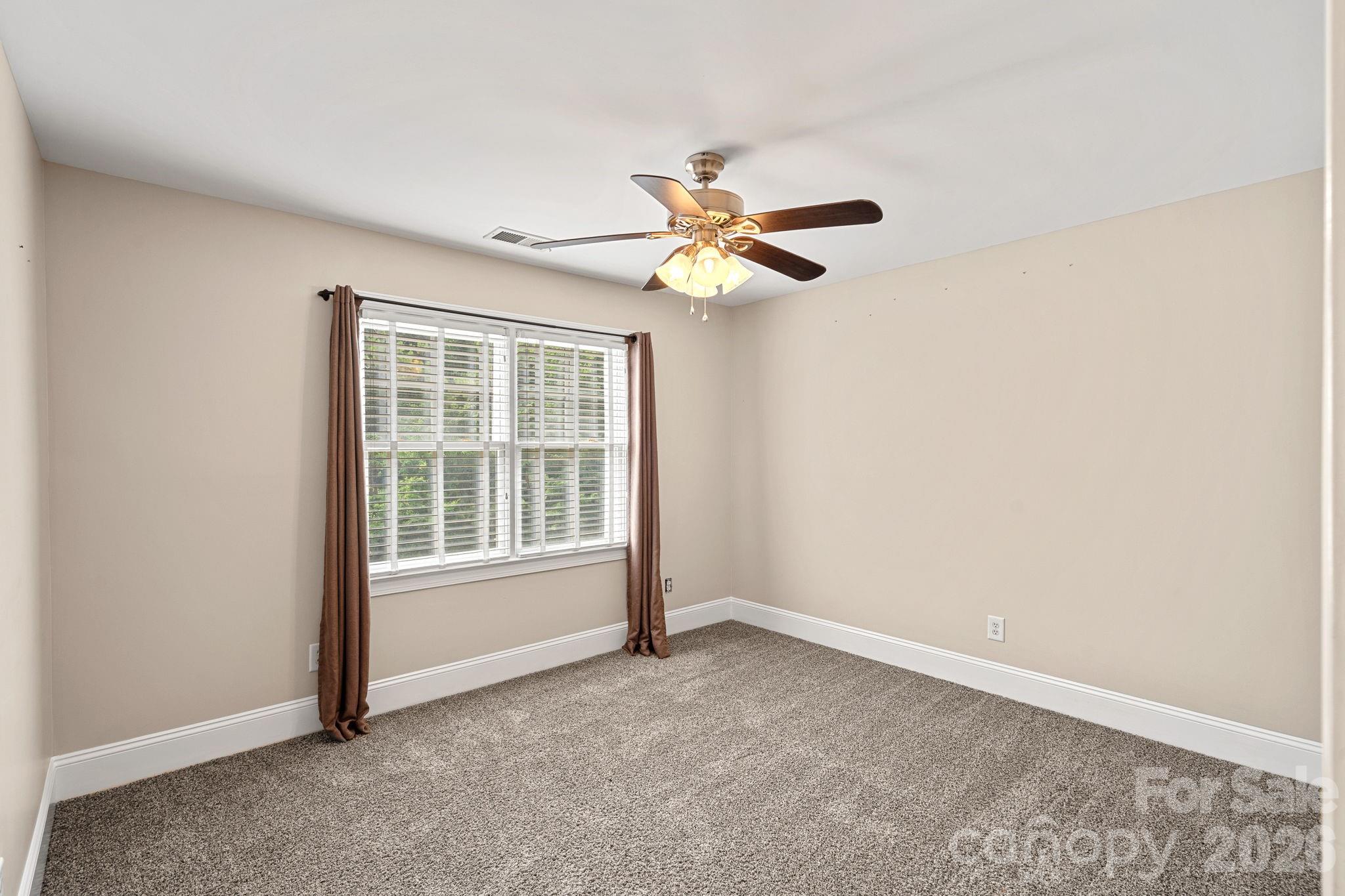 Huntwyck Place - Residential