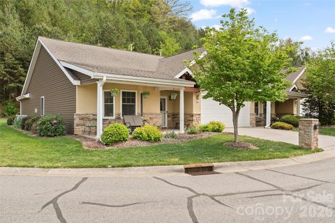 Photo of 66 Kenai Trail, Waynesville, NC 28786 (MLS # 4374058)
