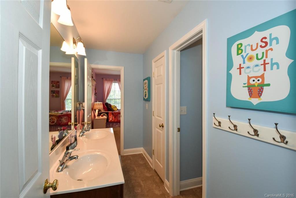 Lake Shore - Residential
