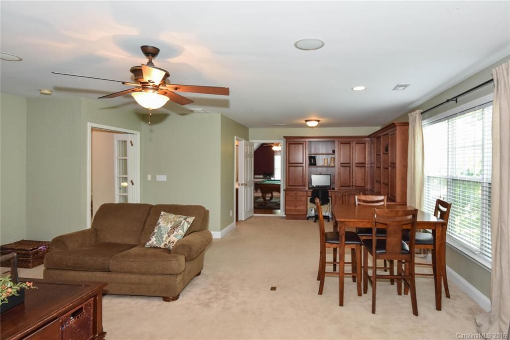 Lake Shore - Residential