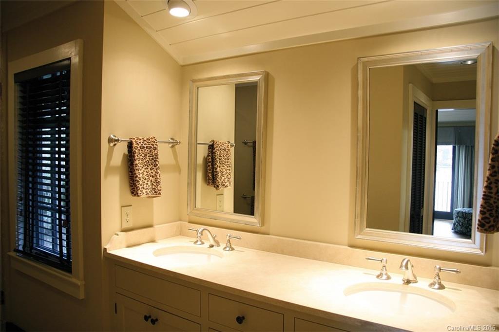 Lake Toxaway Estates - Residential