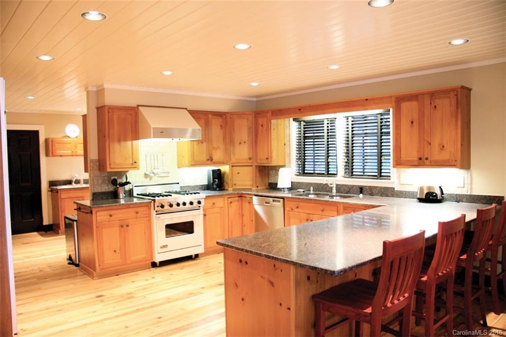 Lake Toxaway Estates - Residential