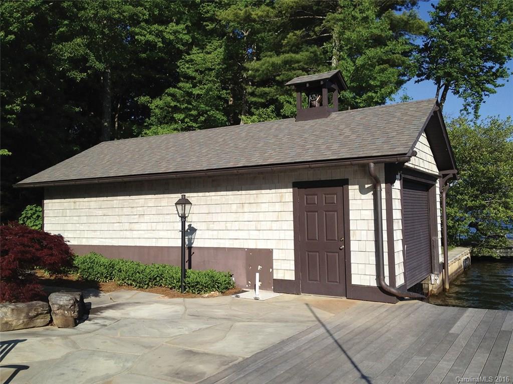 Lake Toxaway Estates - Residential