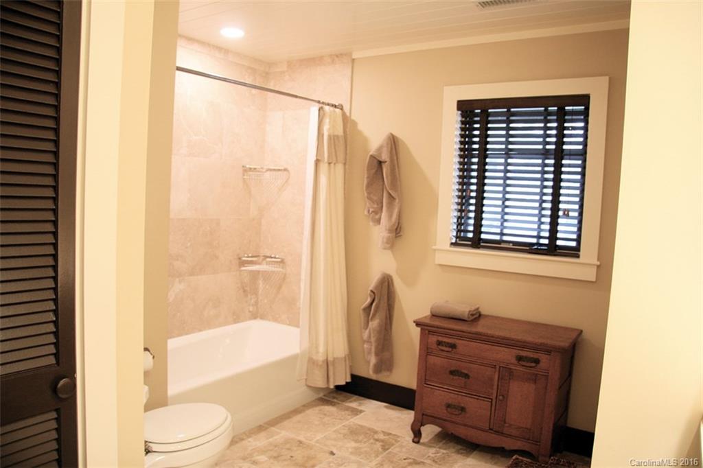 Lake Toxaway Estates - Residential