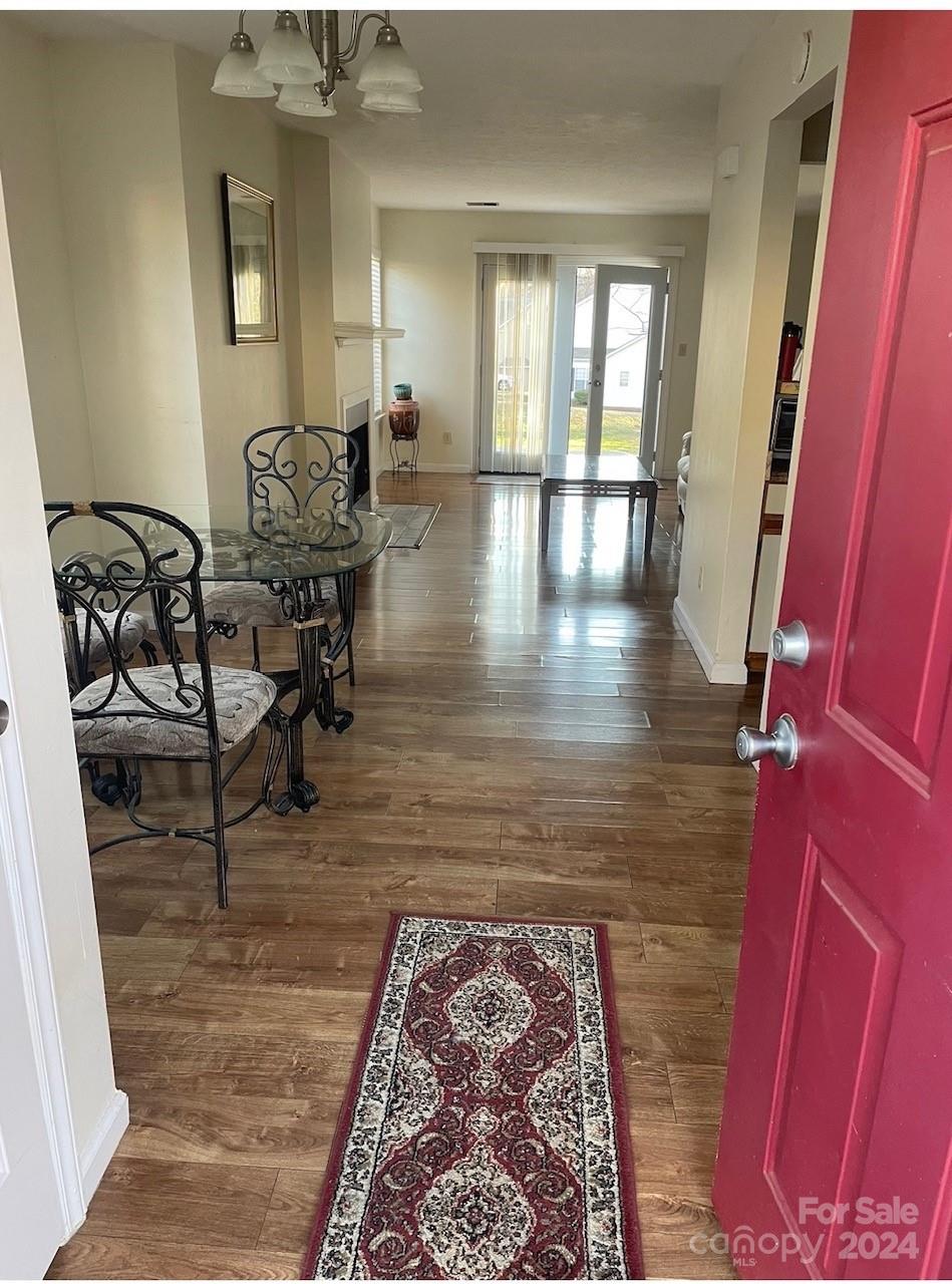 814 Selwyn Oaks Court 9/A&B