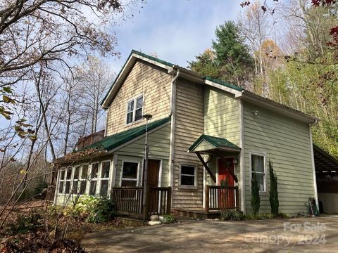 A home in Hendersonville