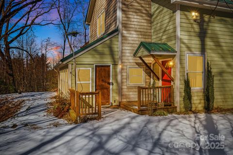 A home in Hendersonville