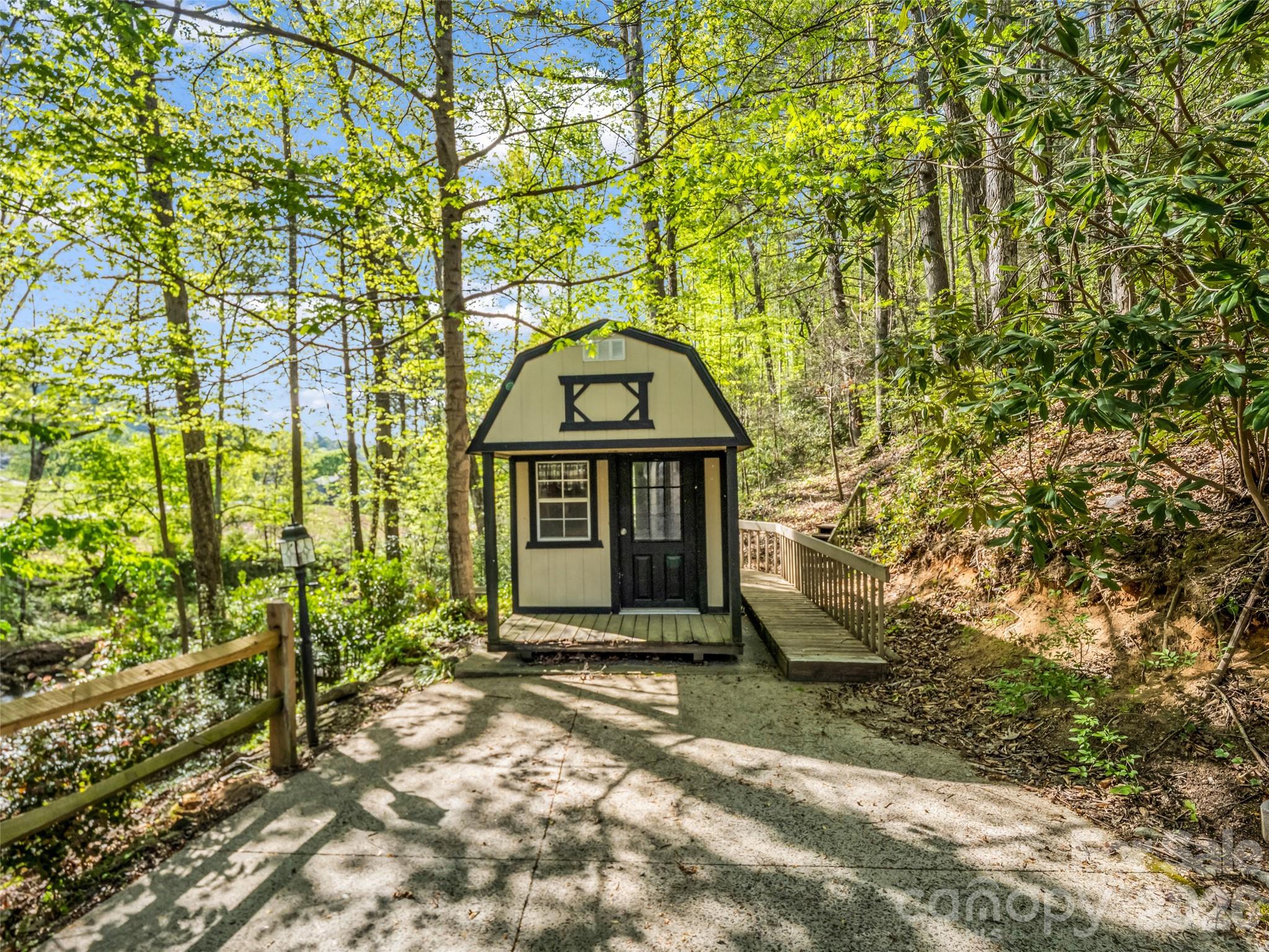 Rumbling Bald on Lake Lure - Residential