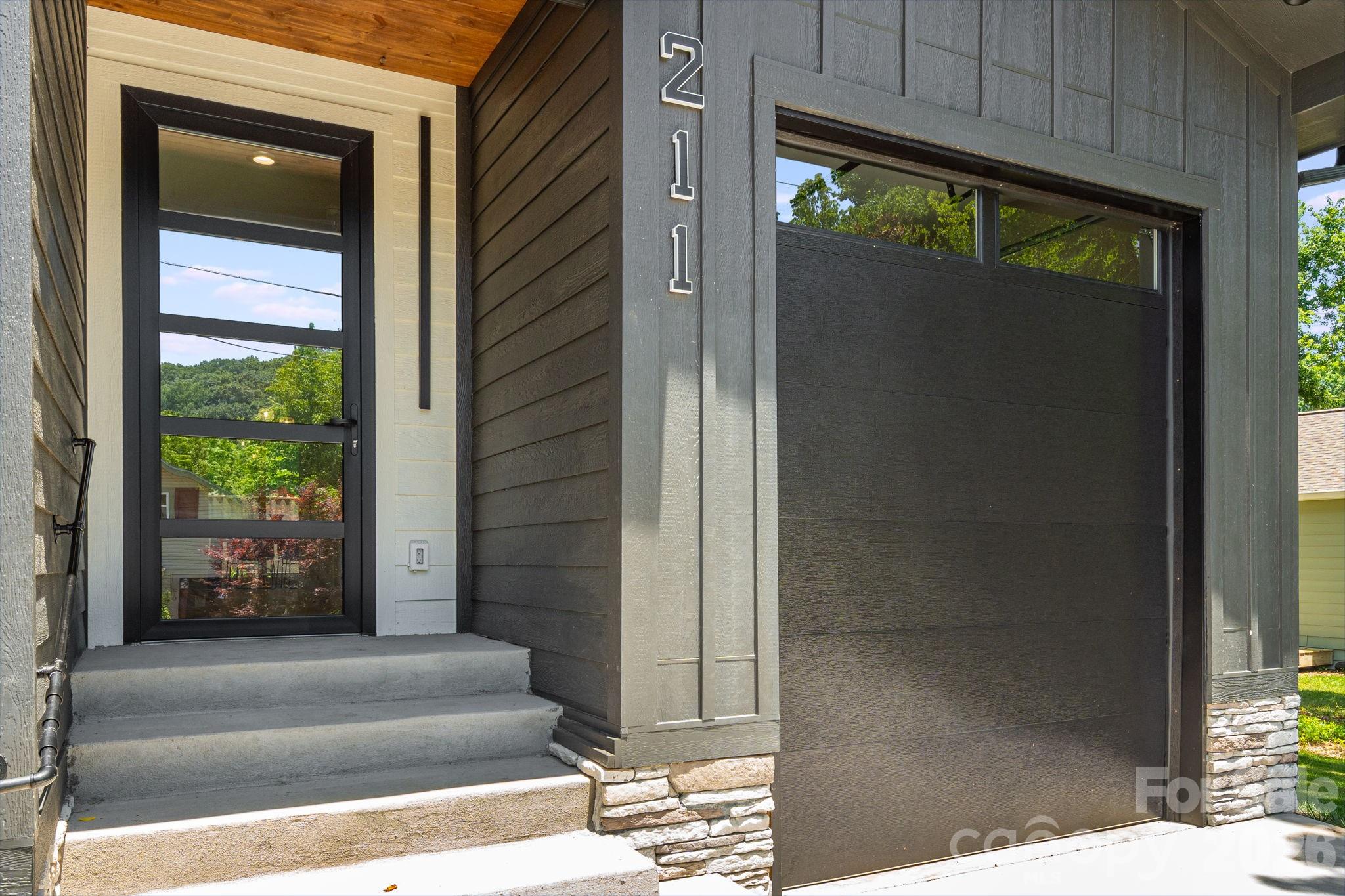 211 Ruby Avenue