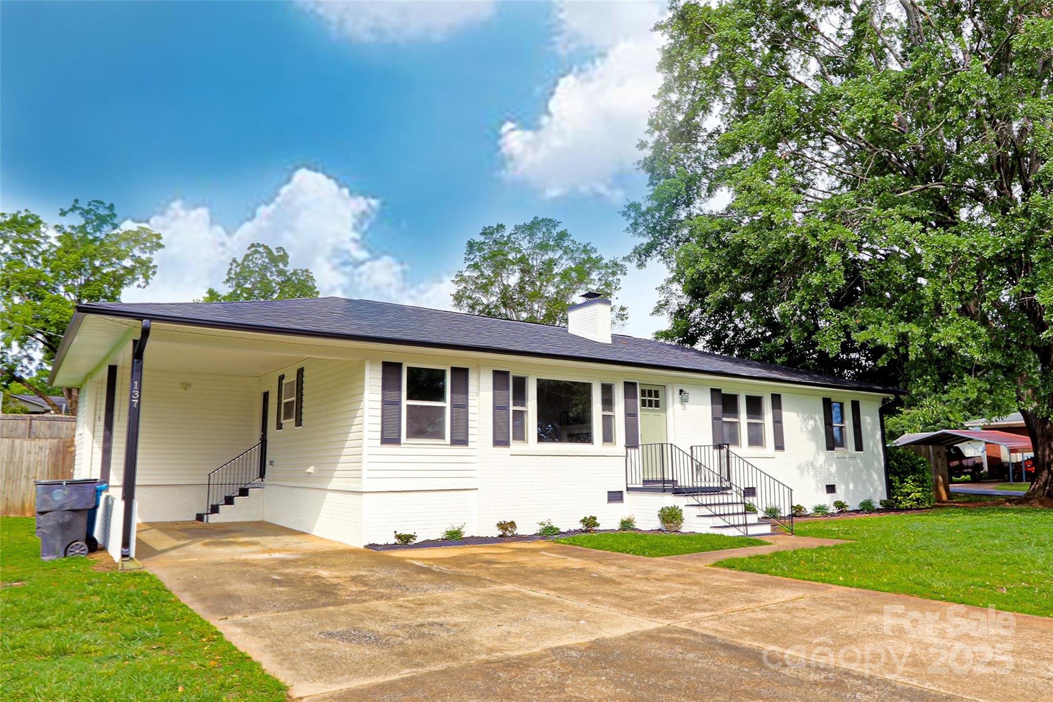 137 Hardin Road