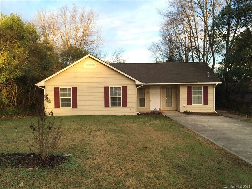 This cute house won't last long! Move in before the holidays. Snuggle up by the fire pit and play all day in the back yard. Convenient access to Cherry Road, Winthrop and lots of shopping. Get pre-approved with Wells Fargo: Michael Krasner, MNLSR 453395 office 704-688-3942, cell 856-264-3133.