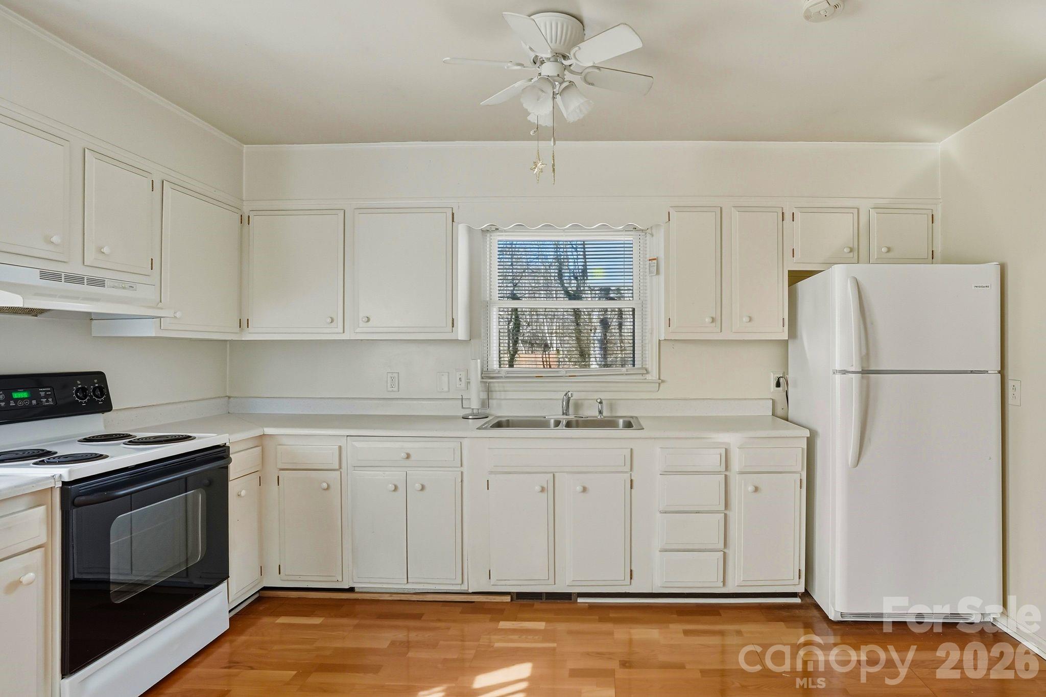 Woodside Hills - Residential