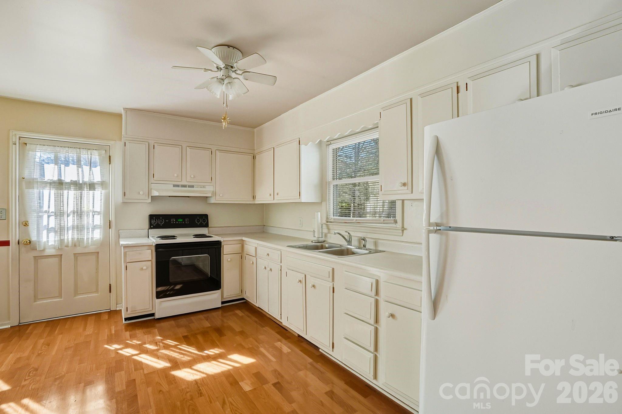 Woodside Hills - Residential