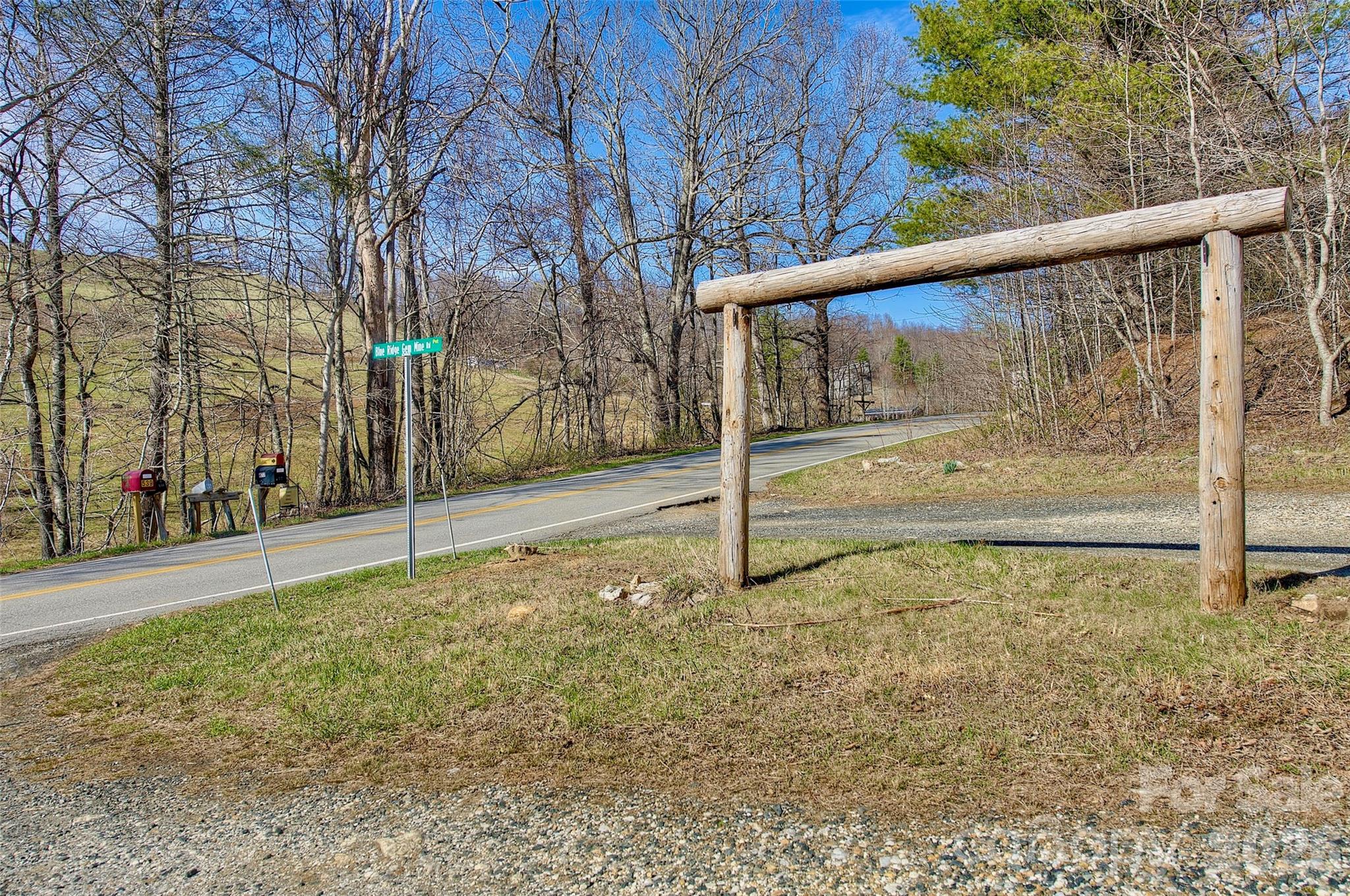 65 Blue Ridge Gem Stone Road