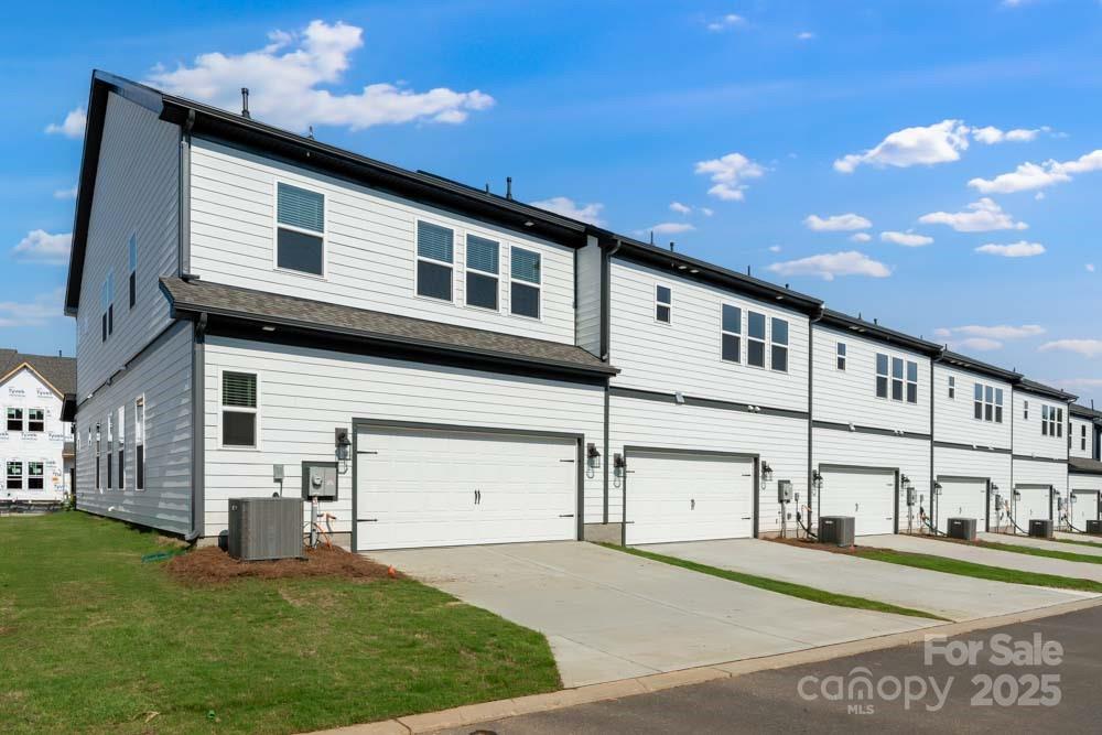 The Ridge at Sugar Creek - Residential