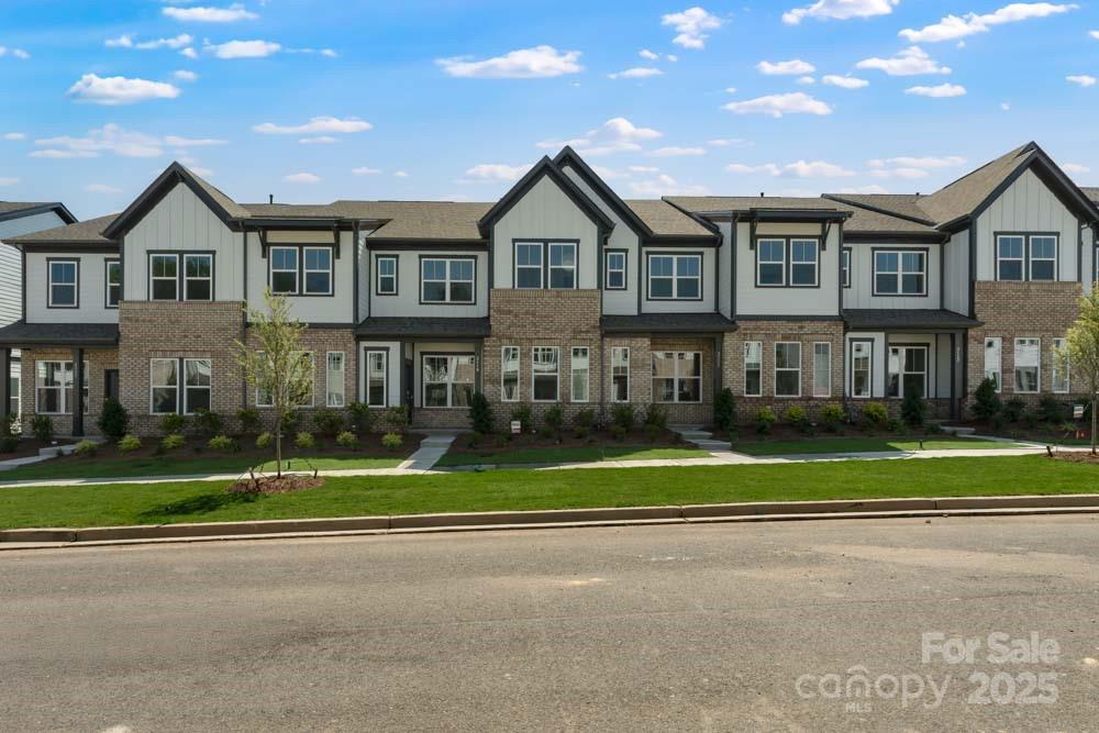 The Ridge at Sugar Creek - Residential