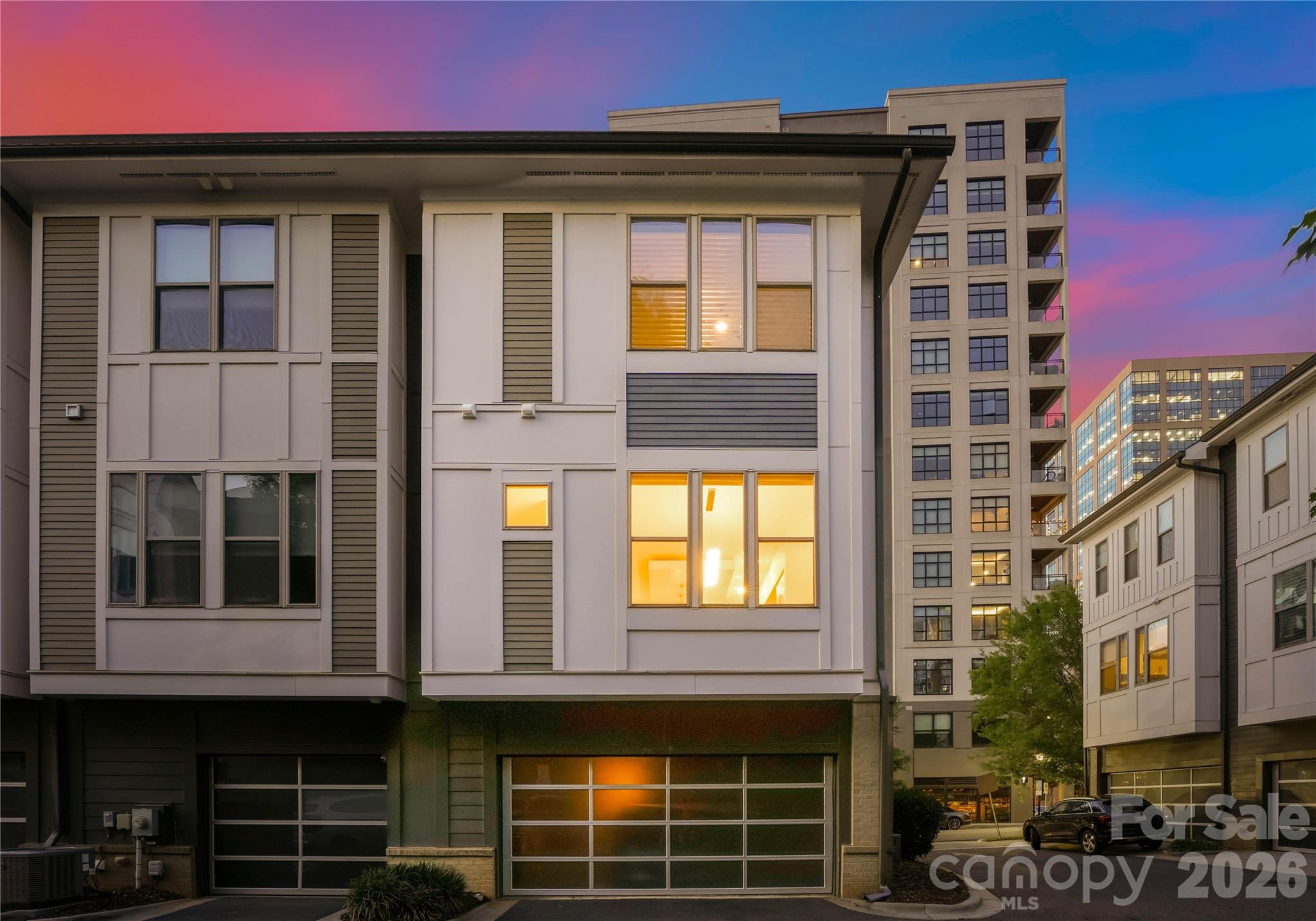 211 Doggett Street