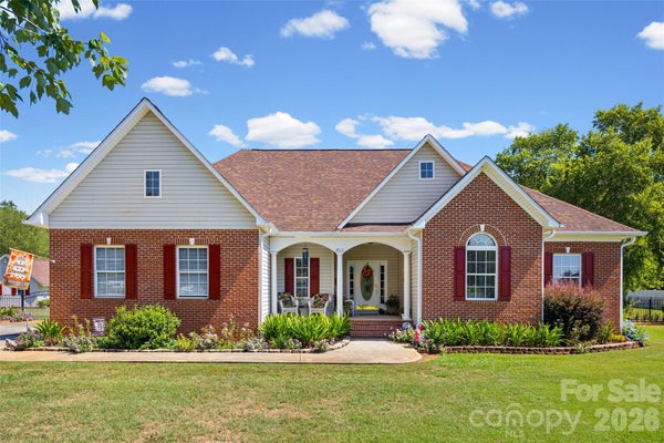 4913 CARILLON CT, YORK, SC 29745 - Image eb5dc0de1d45bffa99cffe214c8c8c3e/1627036440