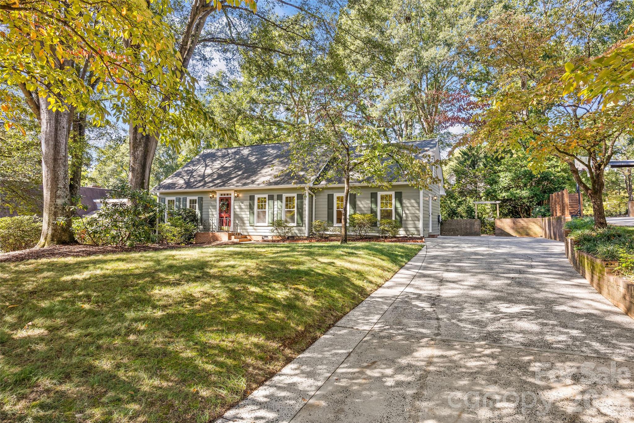 5132 Camilla Drive