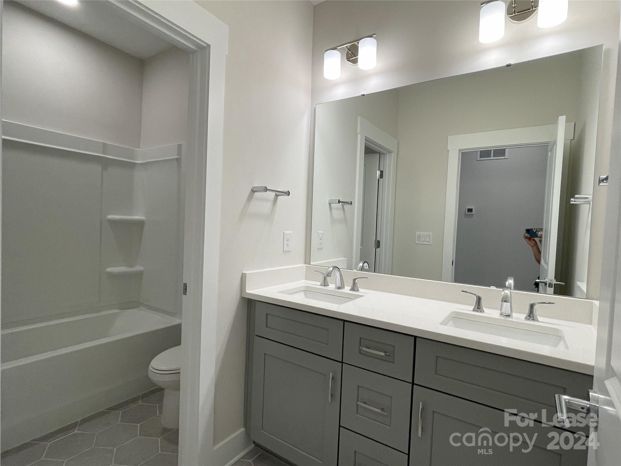 Tennyson - Residential Lease