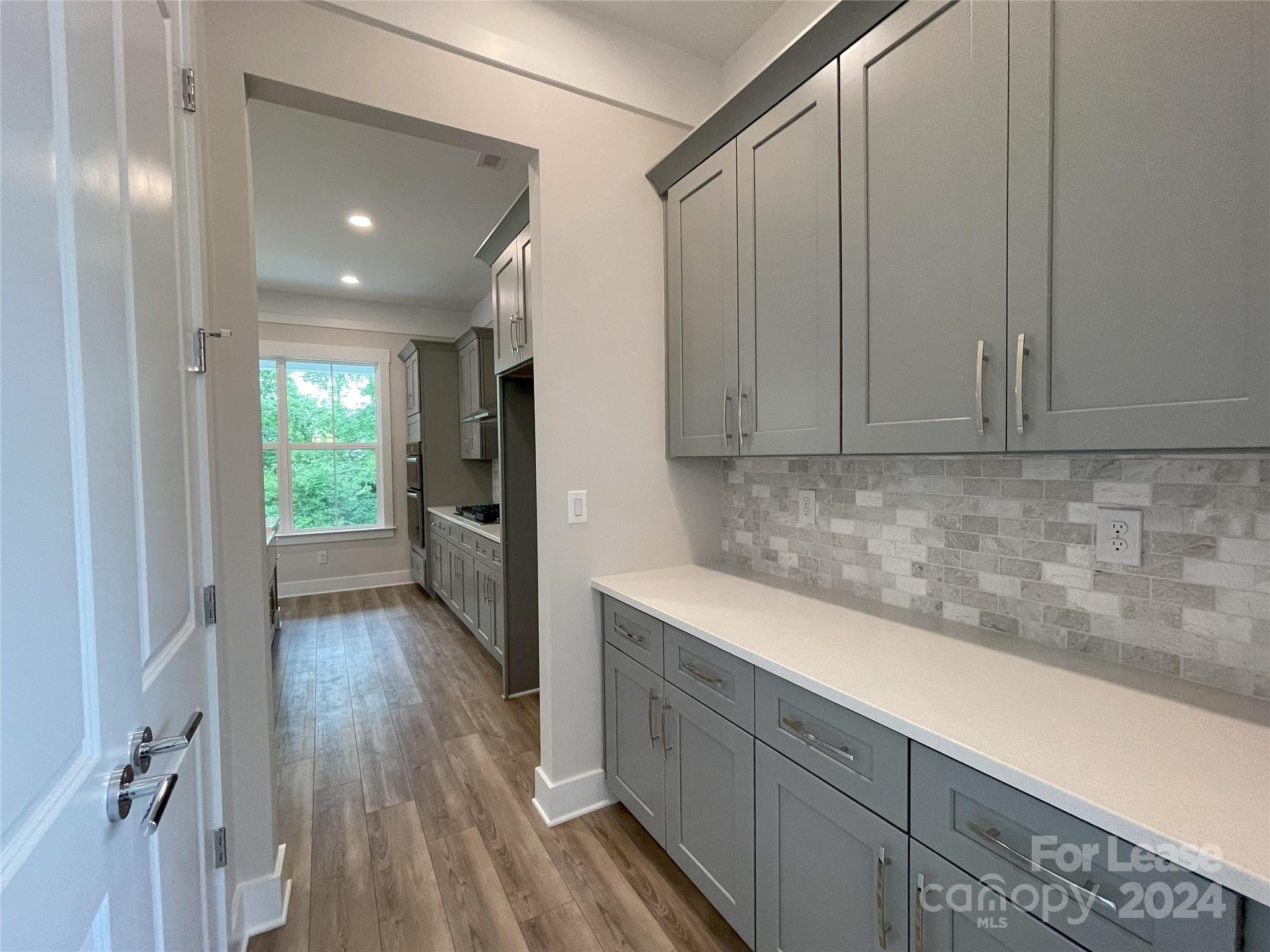 Tennyson - Residential Lease