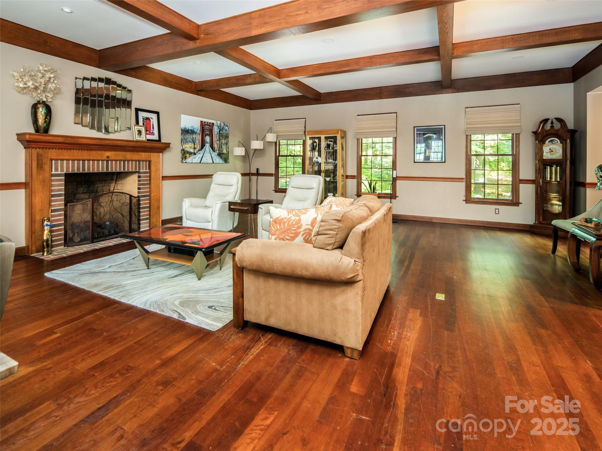 30 Falcon Wood Way