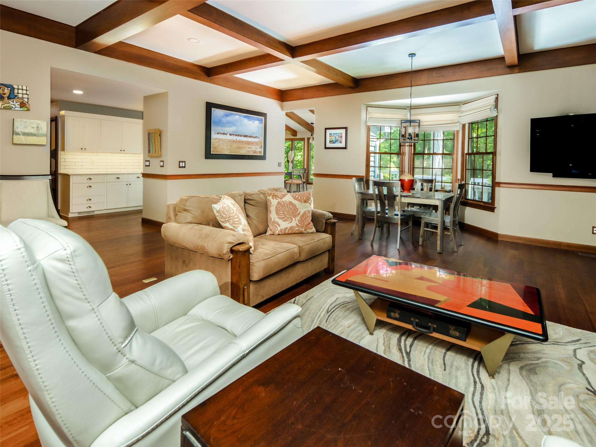 30 Falcon Wood Way