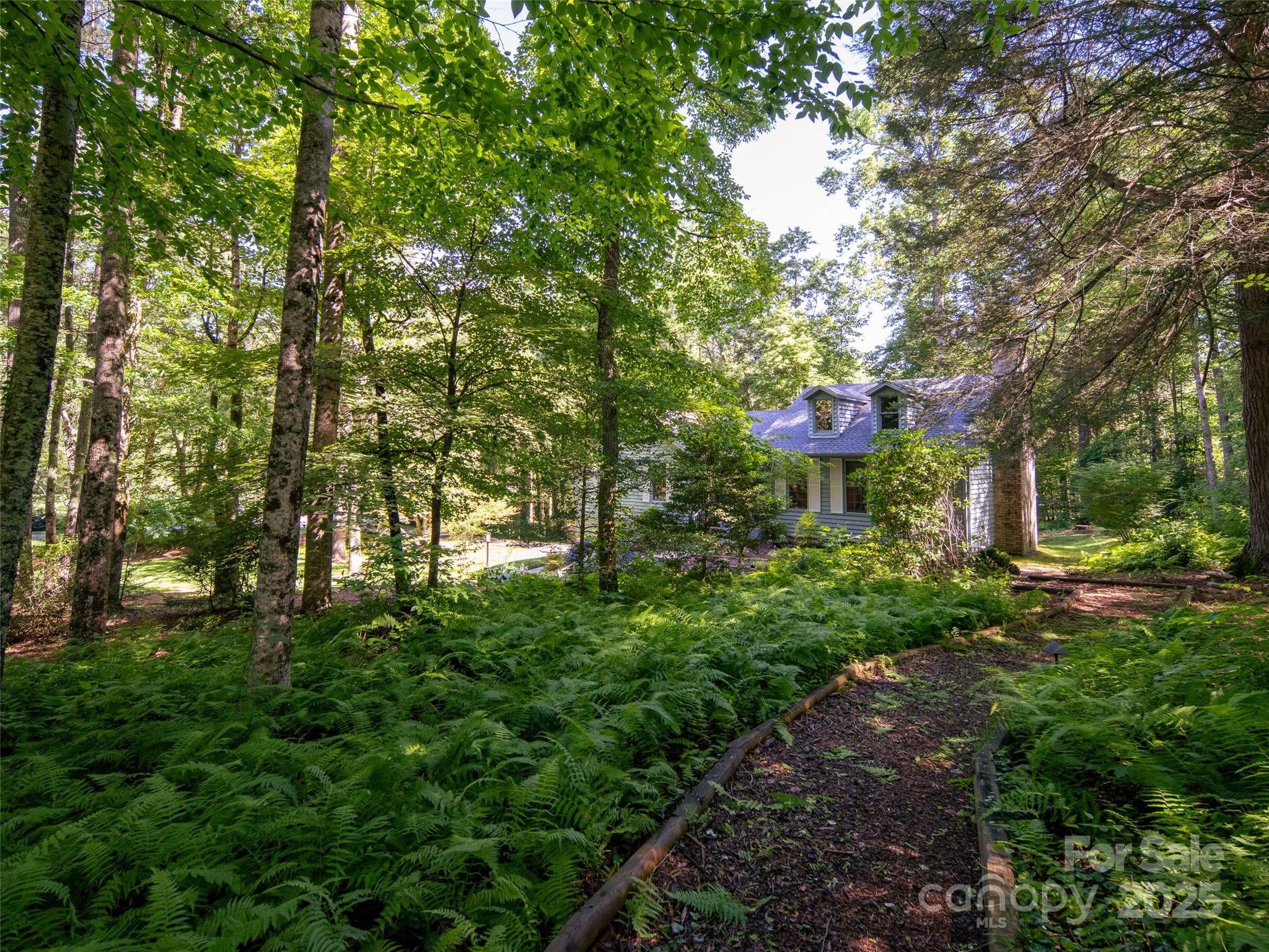 30 Falcon Wood Way