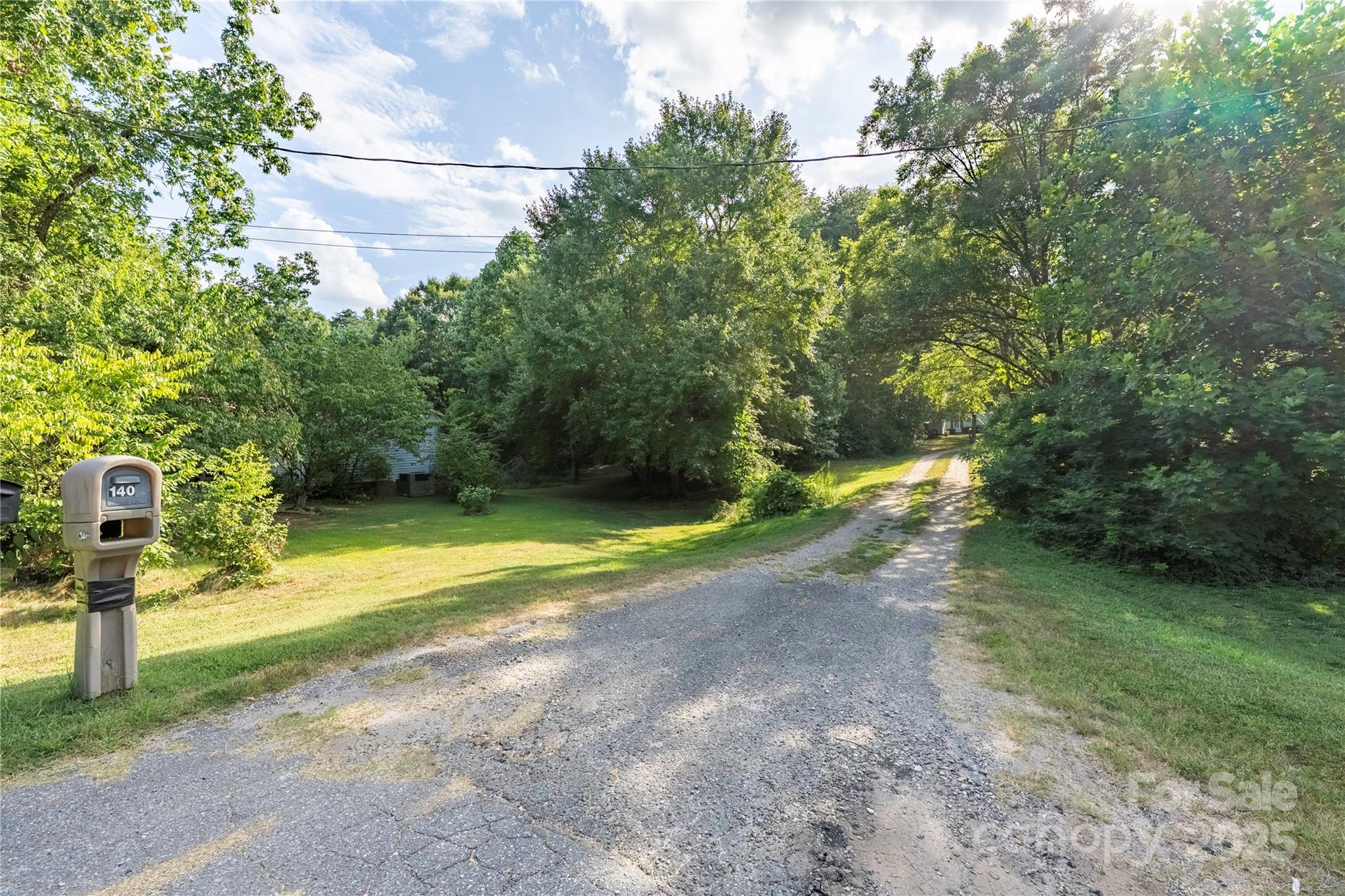 140 Silverlining Road