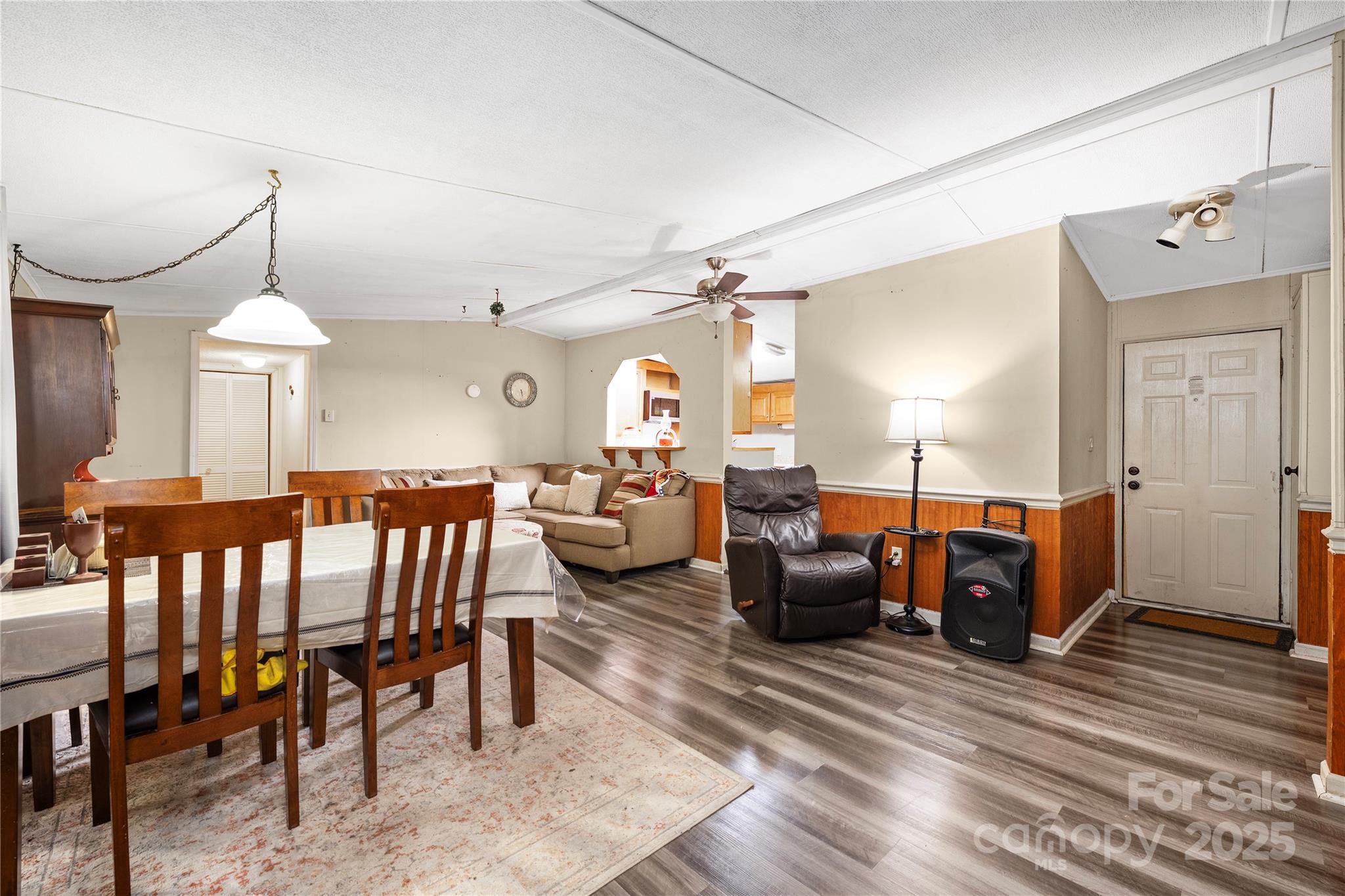 140 Silverlining Road