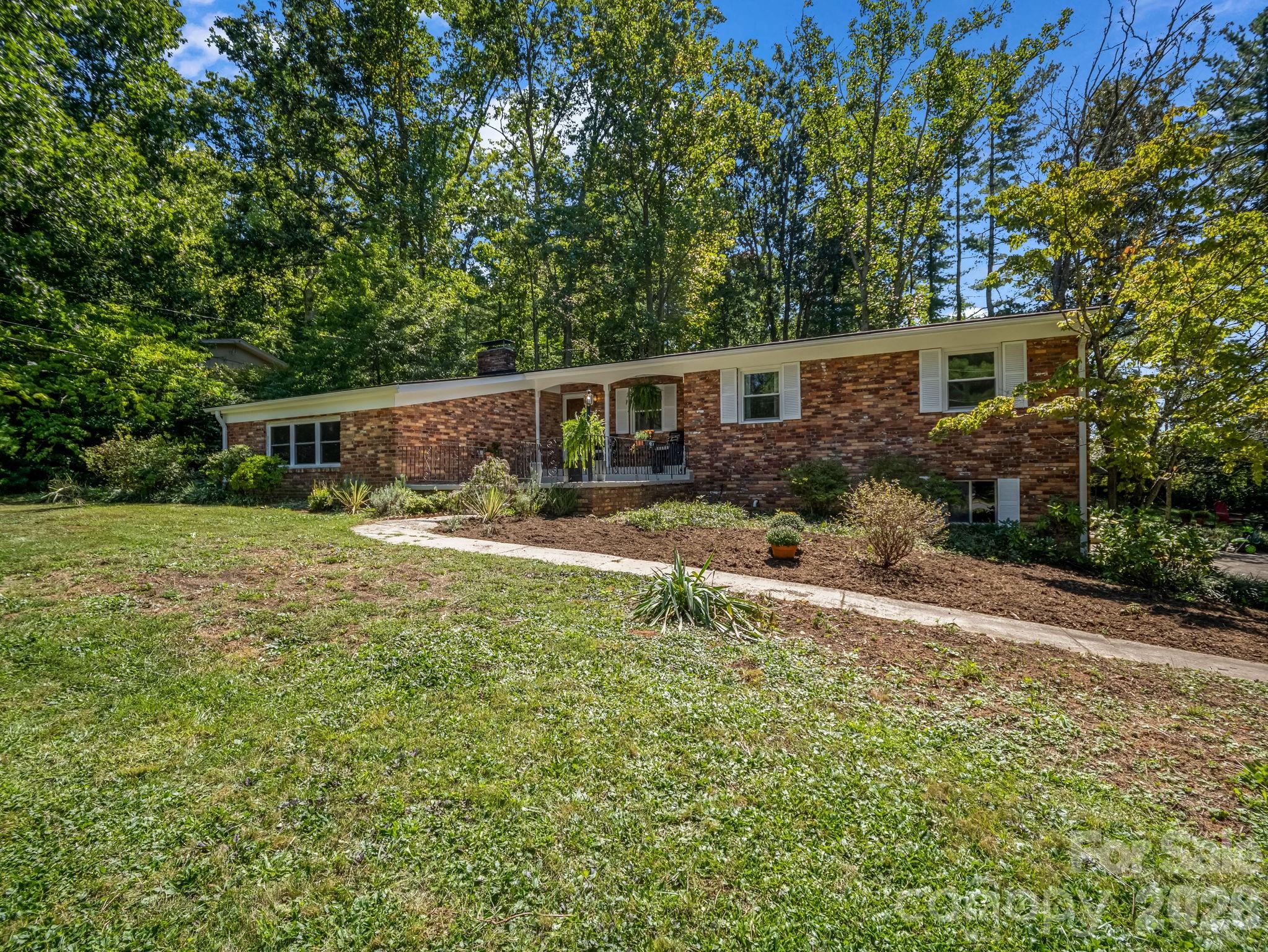 21 Sleepy Hollow Drive