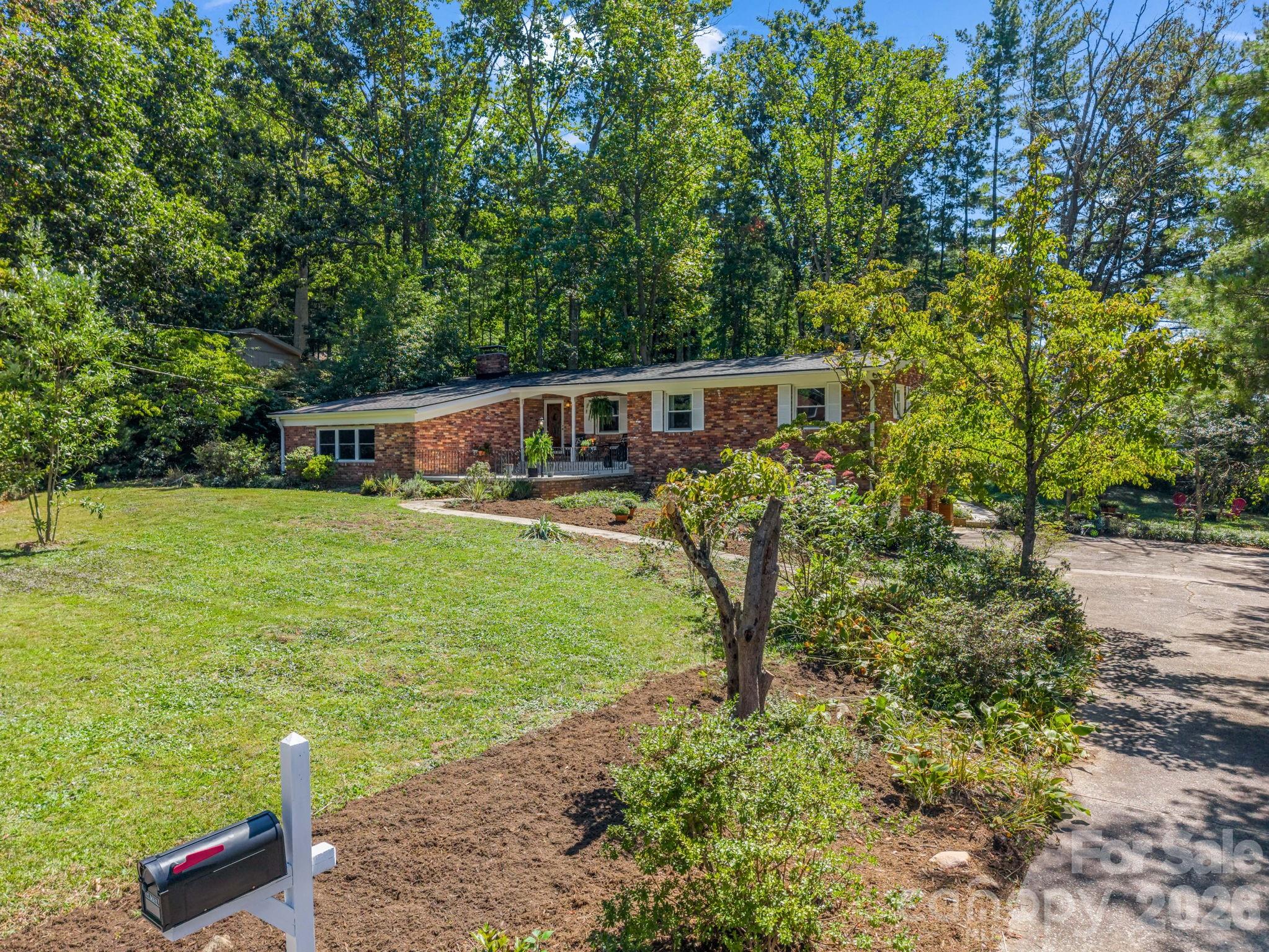 21 Sleepy Hollow Drive