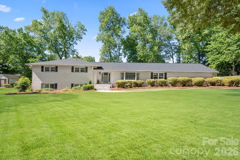 Photo of 3713 Saint Regis Drive, Gastonia, NC 28056 (MLS # 4379256)