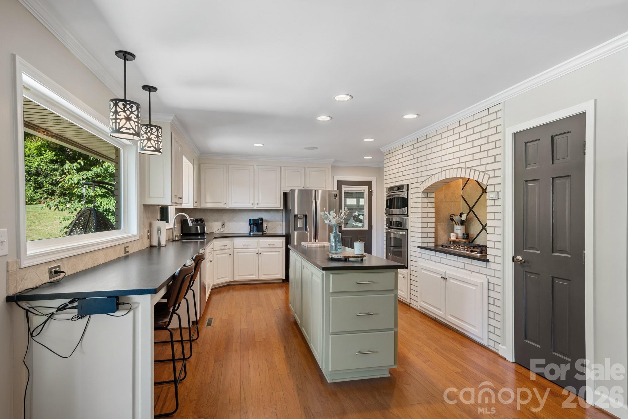 3713 Saint Regis Drive