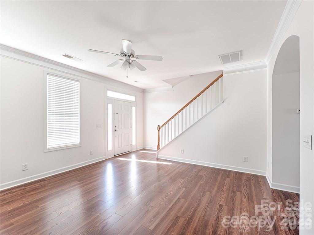 242 Welton Way
