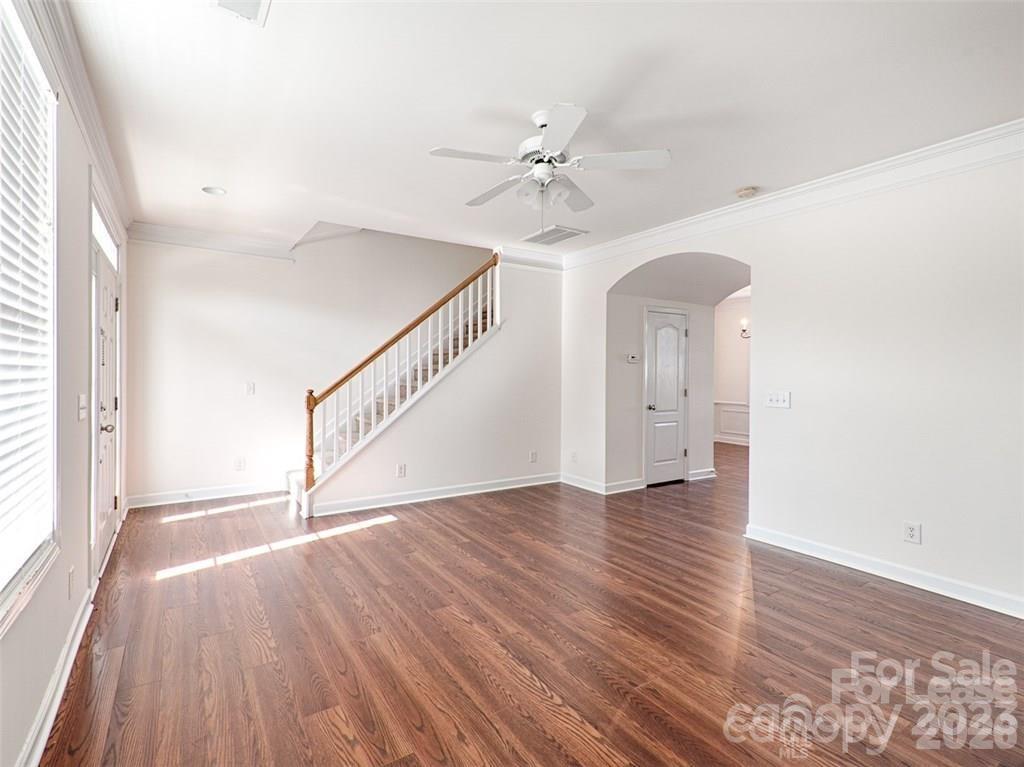 242 Welton Way
